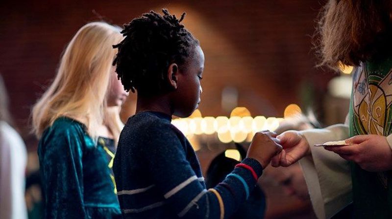 Skal kartleggje arbeidsmiljøet til kvinnelege prestar