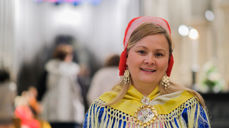 – Det er forsonende å få synge salmer på sitt hjertespråk, sier Sara Ellen Anne Eira som er leder i Samisk kirkeråd.