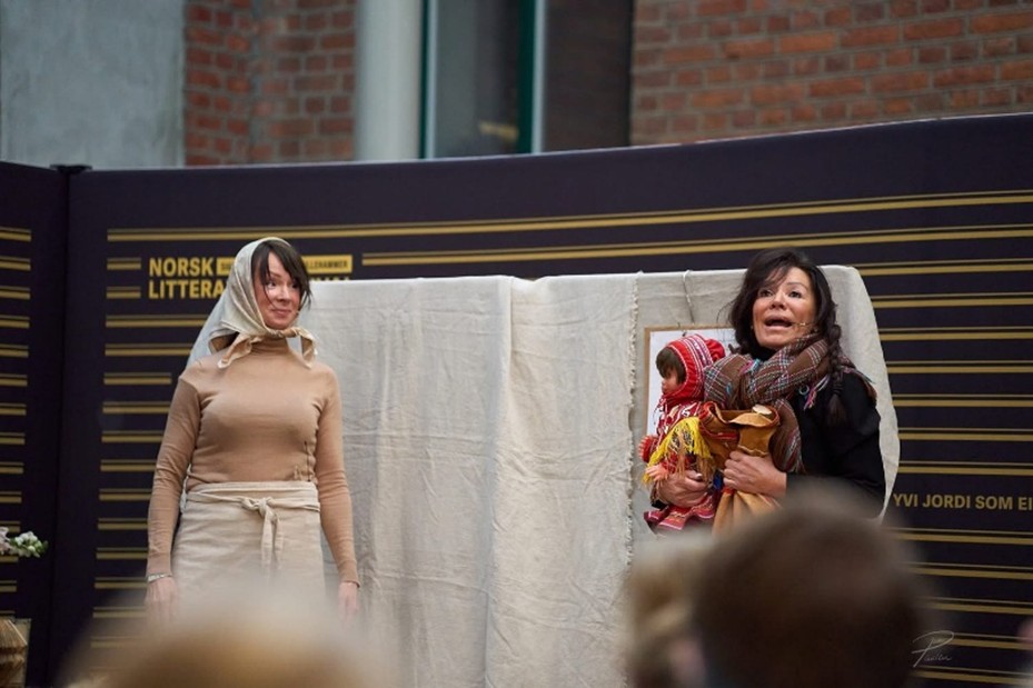 Bildet er tatt under barneteaterforestillingen «ELSA». Foto: Bjørn Tore Paulen