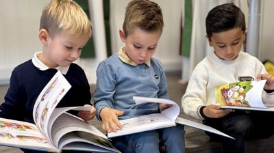 Såpebobler, babysang, fireåringer og en biskop