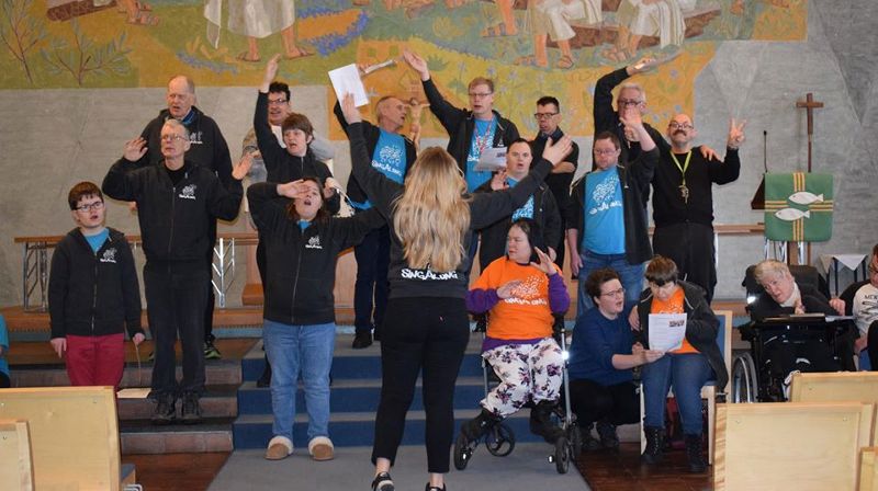 «SingAlong» kommer på besøk til Tonsen søndag 3. mars!