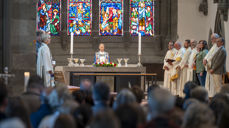 Biskop Anne Lise ådnøy: Årets medarbeiderdag, gitt til alle ansatte i Den Norske Kirke - Rogaland, var en storstilt 900-årsbursdagsfest hvor «sammen» var dagens røde tråd, som gjennom resten av året. Foto Øystein Viland
