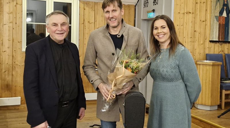 Sogneprest i menigheten, Lino E Lubiana og Nina Marie Dammann fra kulturutvalget