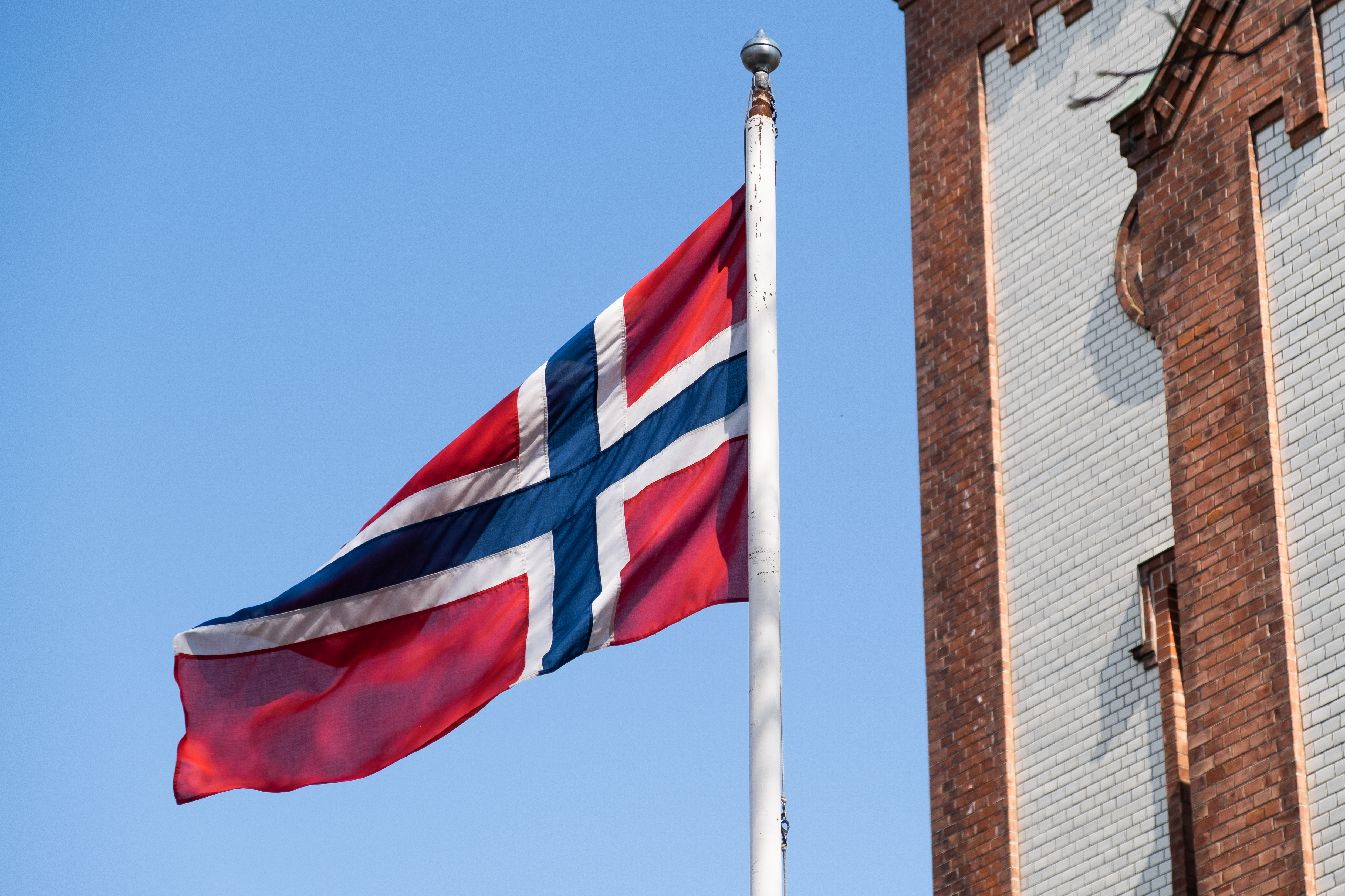 Høytidsgudstjenester i Våler og Svinndal kirker 17. mai