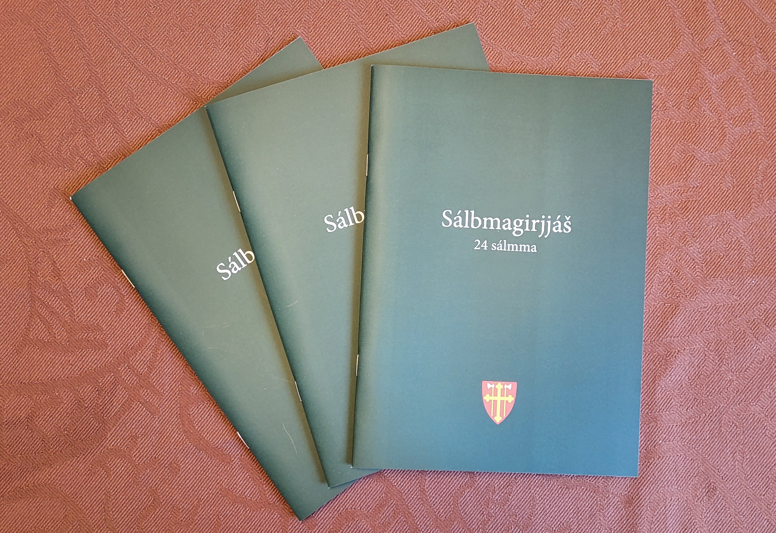 Sálbmagirjjáš - En ny liten salmebok