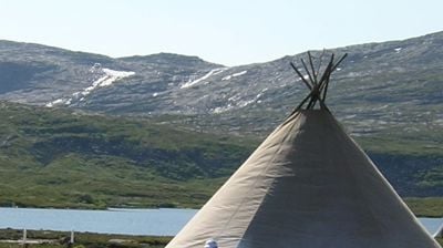 SKÆLLOEN JUPMELE-GAAGKESTIMMIE