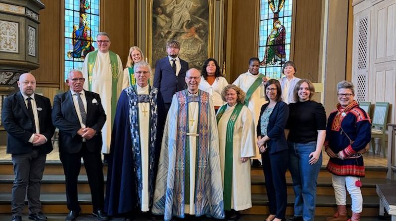 Biskop Olav Øygard og medvirkende i avskjedsgudstjenesten søndag 17. august 2025