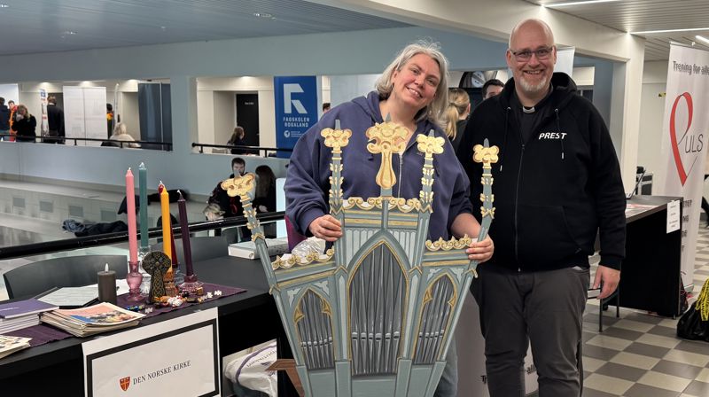 Sogneprest Leif Wikøren Nilsen og trosopplærer Kristin Oremo beskrev dagen som en sammenhengende god prat