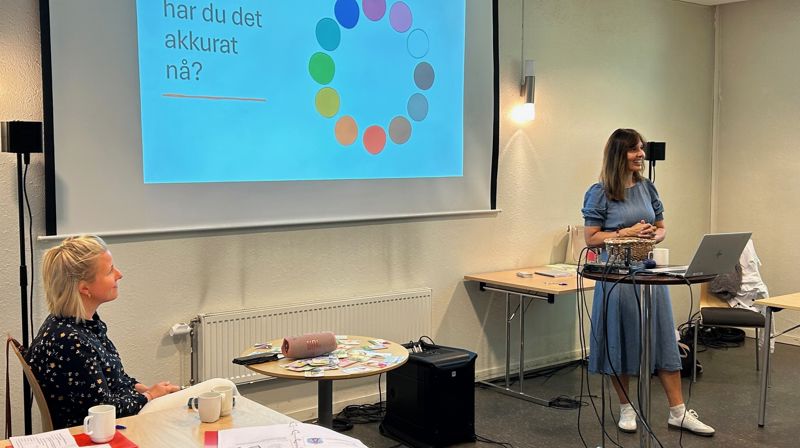 Dagens kursledere: Fra venstre diakon i Moss, Karen Elisabeth Dahl, og sosionom og diakonimedarbeider i Drøbak og Frogn menighet, Helena Tomter.