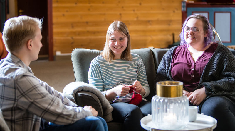 Velkommen til strikkecafe i Oddernes menighetshus