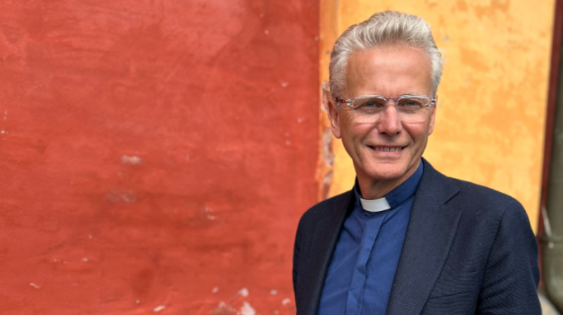 NYE FORTELLERGUDSTJENESTER I FREDRIKSVERN KIRKE