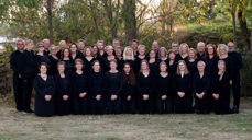 Holmestrand Gospelkor kommer til Berg arbeidskirke i Helgeroa 16. februar.