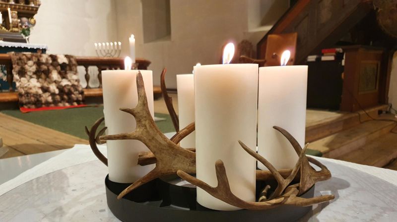 Detaljer fra Snåsa kirke. Foto: Meerke Krihke Leine Bientie / Den norske kirke