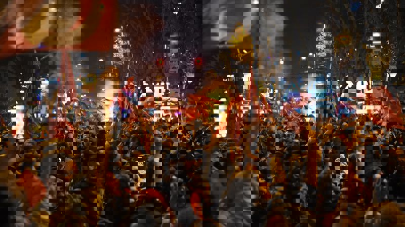 Be for Tyrkia - land og kirke