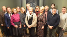 Nytt råd:Odd Einar Dørum, Gard Realf Sandaker-Nielsen, Kari Veiteberg, Ann-Kathrin Fjøren Kasbo, Kjersti Jåvold, Arve Juritzen, Inger Johanne Aas, Kristin Skjøtskift, Kristin Gunleiksrud Raaum, Harald Hegstad, Marius Berge Eide, Christopher Andrew Dirdal og Anne Anita Lillebø. Foto: Johannes Ek Reindal