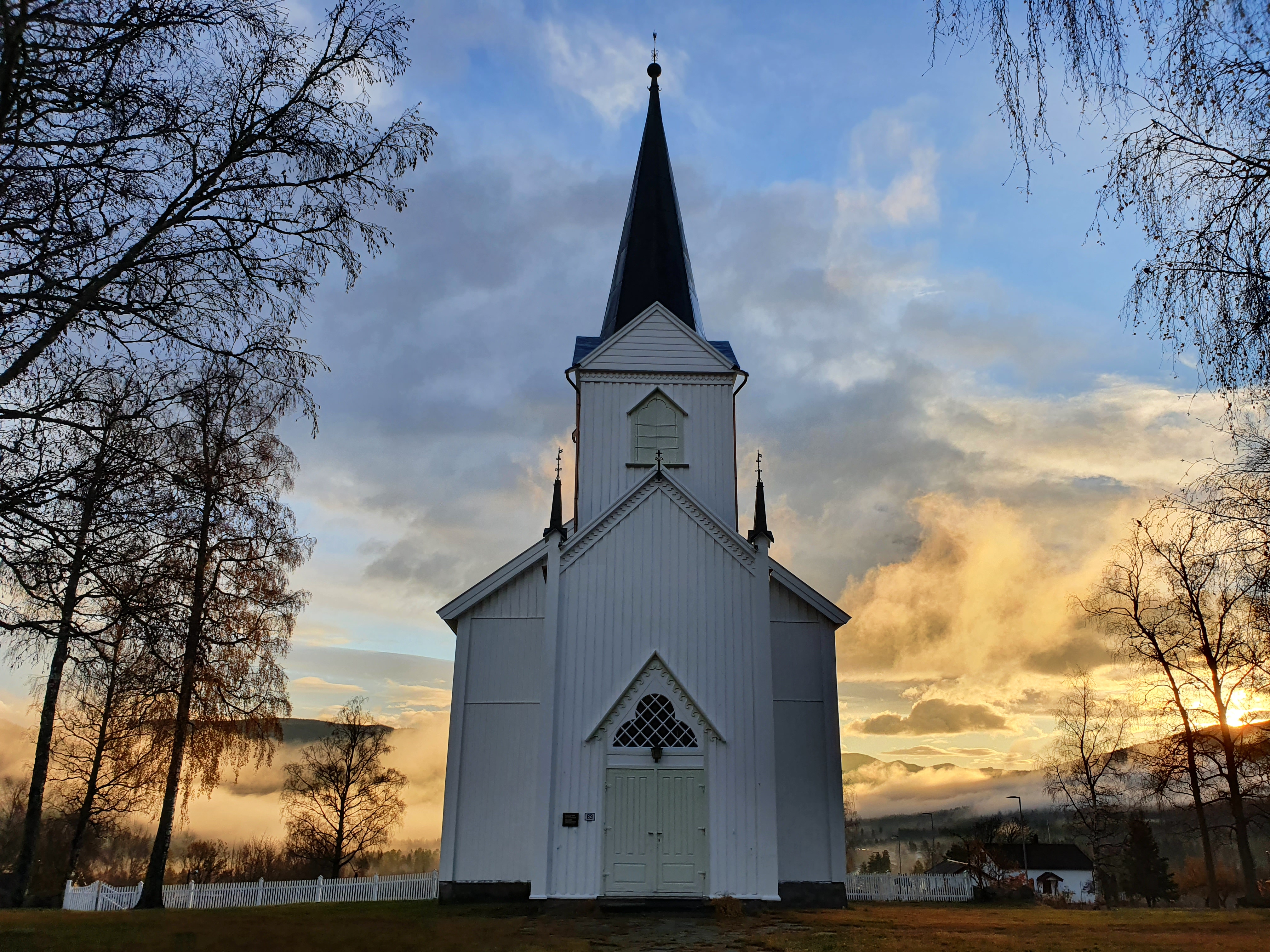 Vel møtt til påskefeiring i kirkene