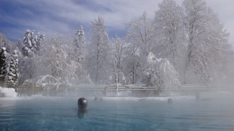 PÅSKEFEIRING I SPAKULTUR