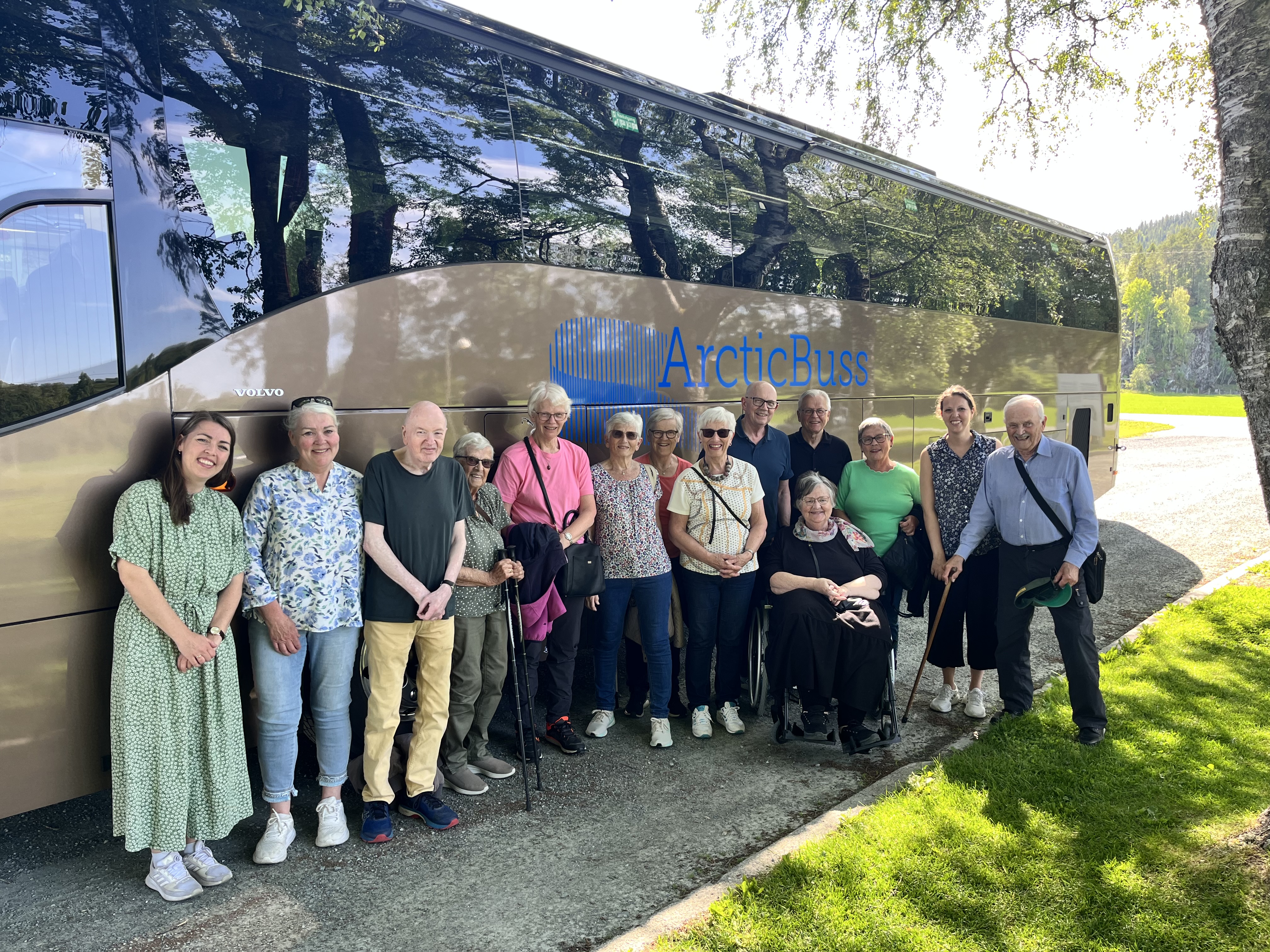 2. juni arrangerer vi busstur!