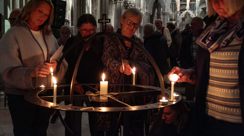 Gudstjenestelivet under Olavsfest. Velkommen, om du har vandret langt eller kort