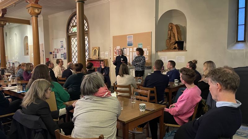 Livssynsåpen kirke?