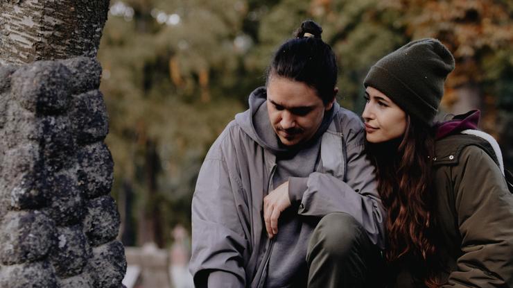 Voestes viehkie sårkosne? / Mij la vuostasj viehkke surggobále? / Mii lea Vuosttaš veahkki morrašis?