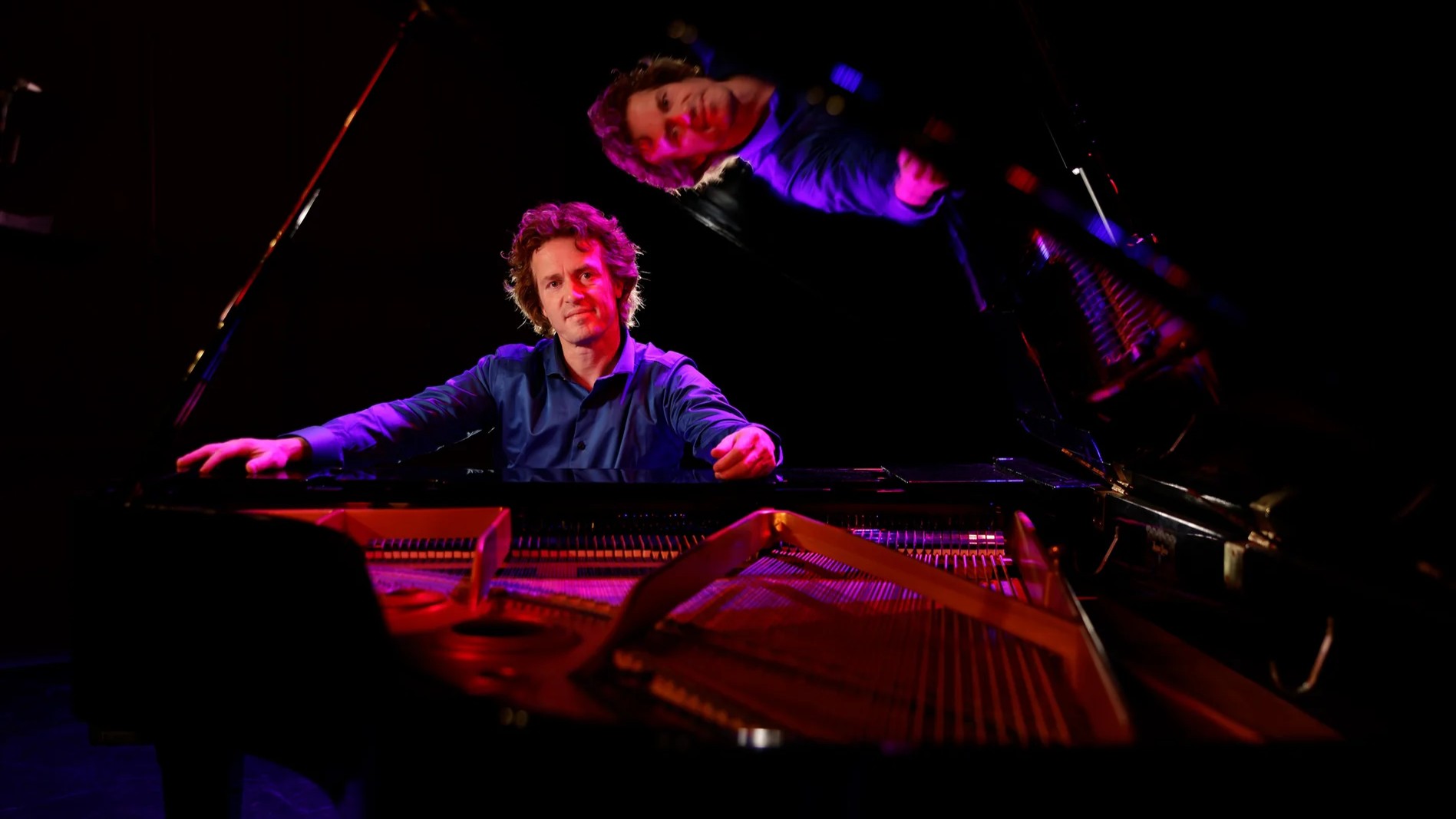 Roon Staal gjester Gamle Glemmen kirke 21. november med en pianokonsert. Foto: Kenneth Stamp