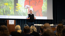 Jørn Øyrehagen Sunde vitja Kyrkjemøtet i april 2024. Foto: Den norske kyrkja. 