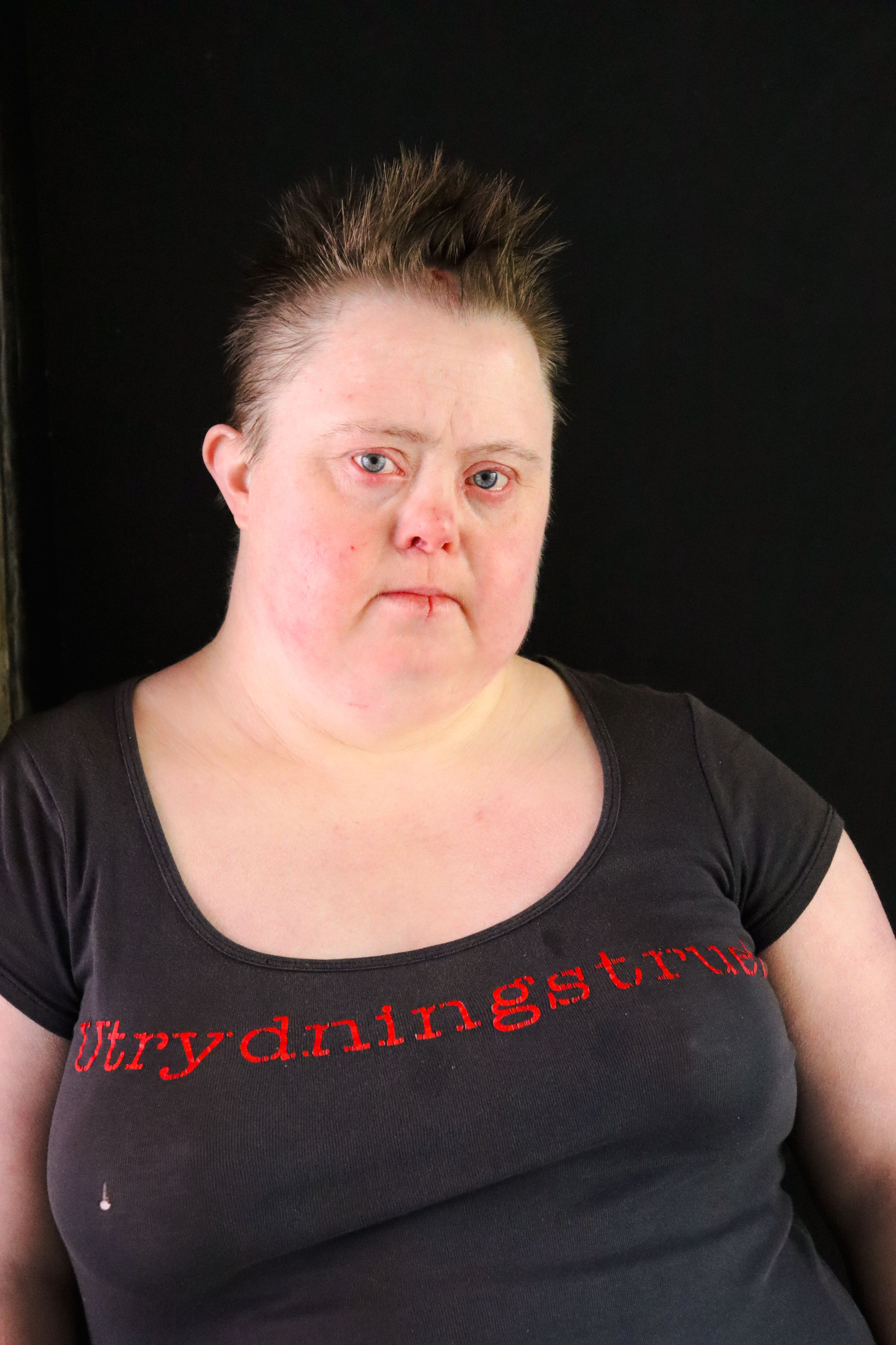 Marthe Wexelsen Goksøyr har markert seg sterkt som samfunnsdebattant og foredragsholder. Søndag kommer hun til kulturkapellet i Holmsbu. Foto: Julie Engvik - Forlaget Oktober