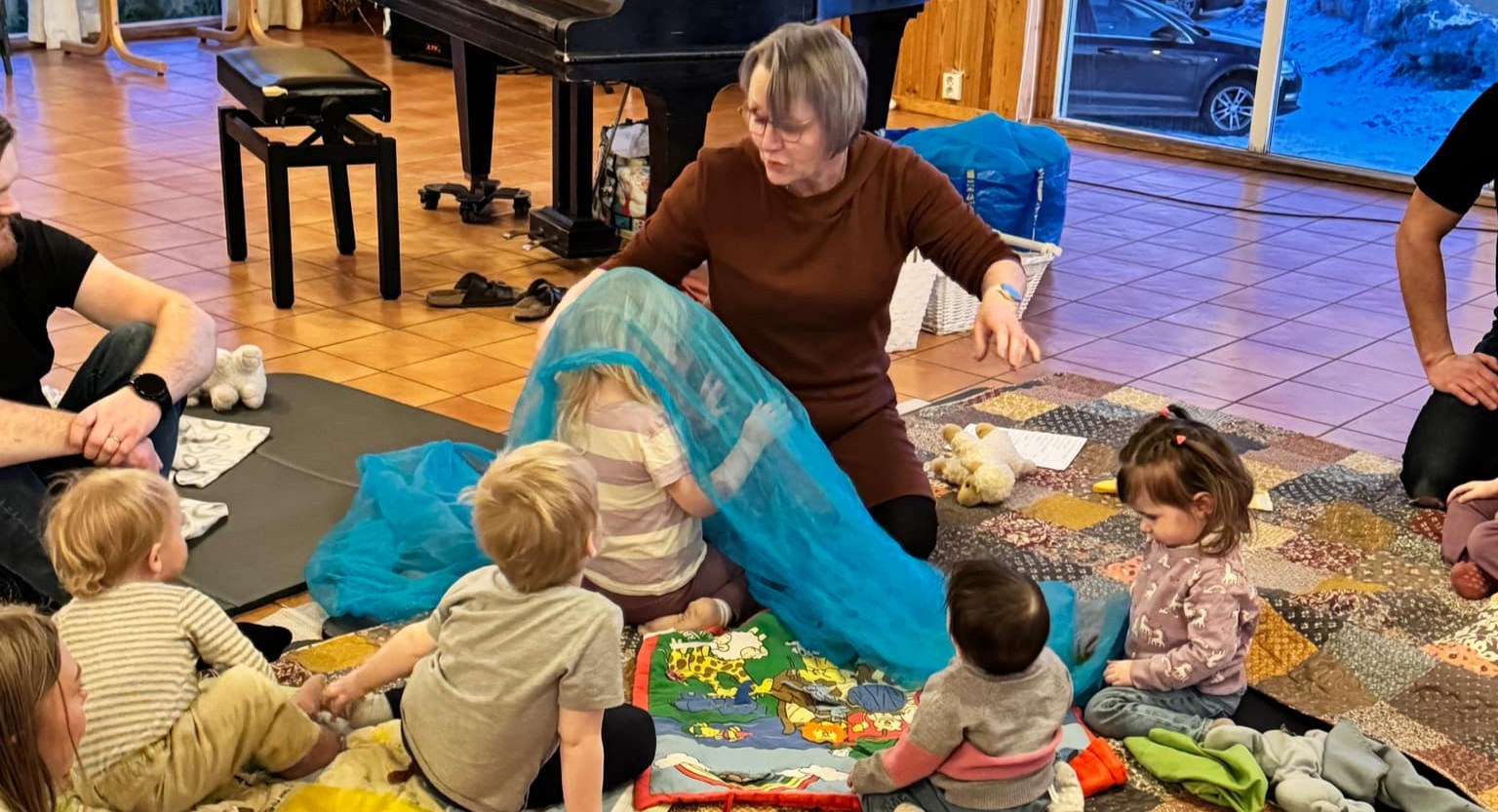 1-4 år: Knøttesang i Nordby menighetssenter