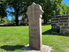 Start: I ruinparken ved Oslo bispegård er startpunktet for pilegrimsvandringene. Både østleden og vestleden.