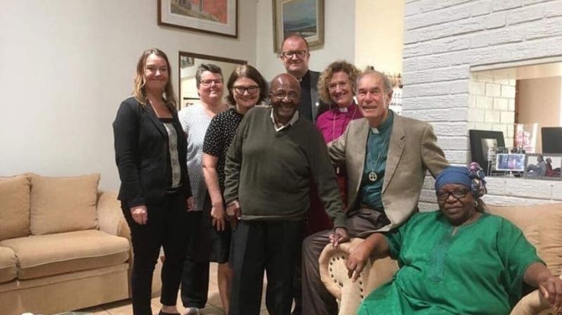 En delegasjon fra Den norske kirke besøkte Tutu og hans kone Leah i deres hjem i Cape Town i desember 2019 Foto: Tutu Office