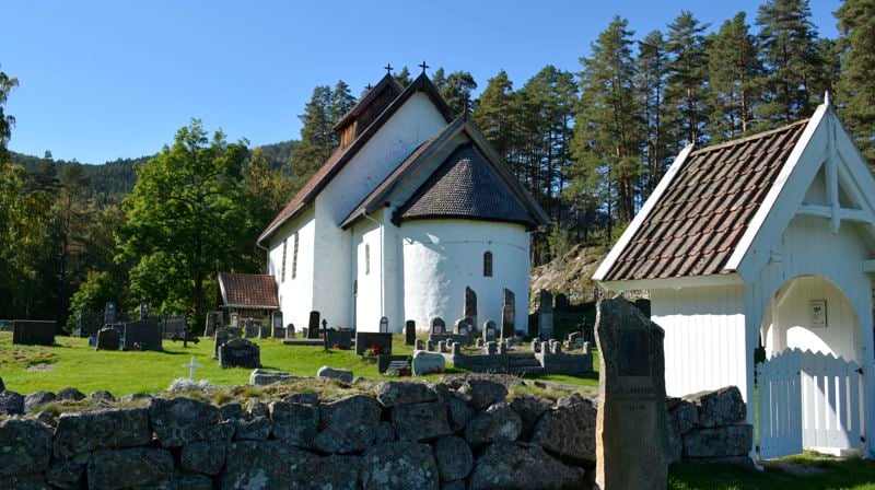 Kviteseid gamle kirke - men hvor gammel er den egentlig? (Foto: Agder og Telemark bispedømme)