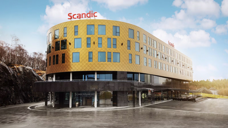 Kyrkjeleg tilsette frå heile Bjørgvin samlast på Flesland for å møtast og arbeida saman.