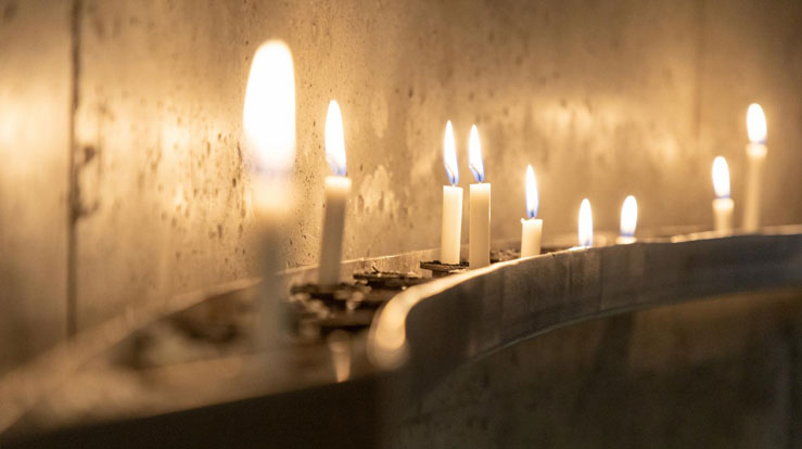 Biskopen har skrive bøn i ei uroleg tid. Foto: Rett Vest AS