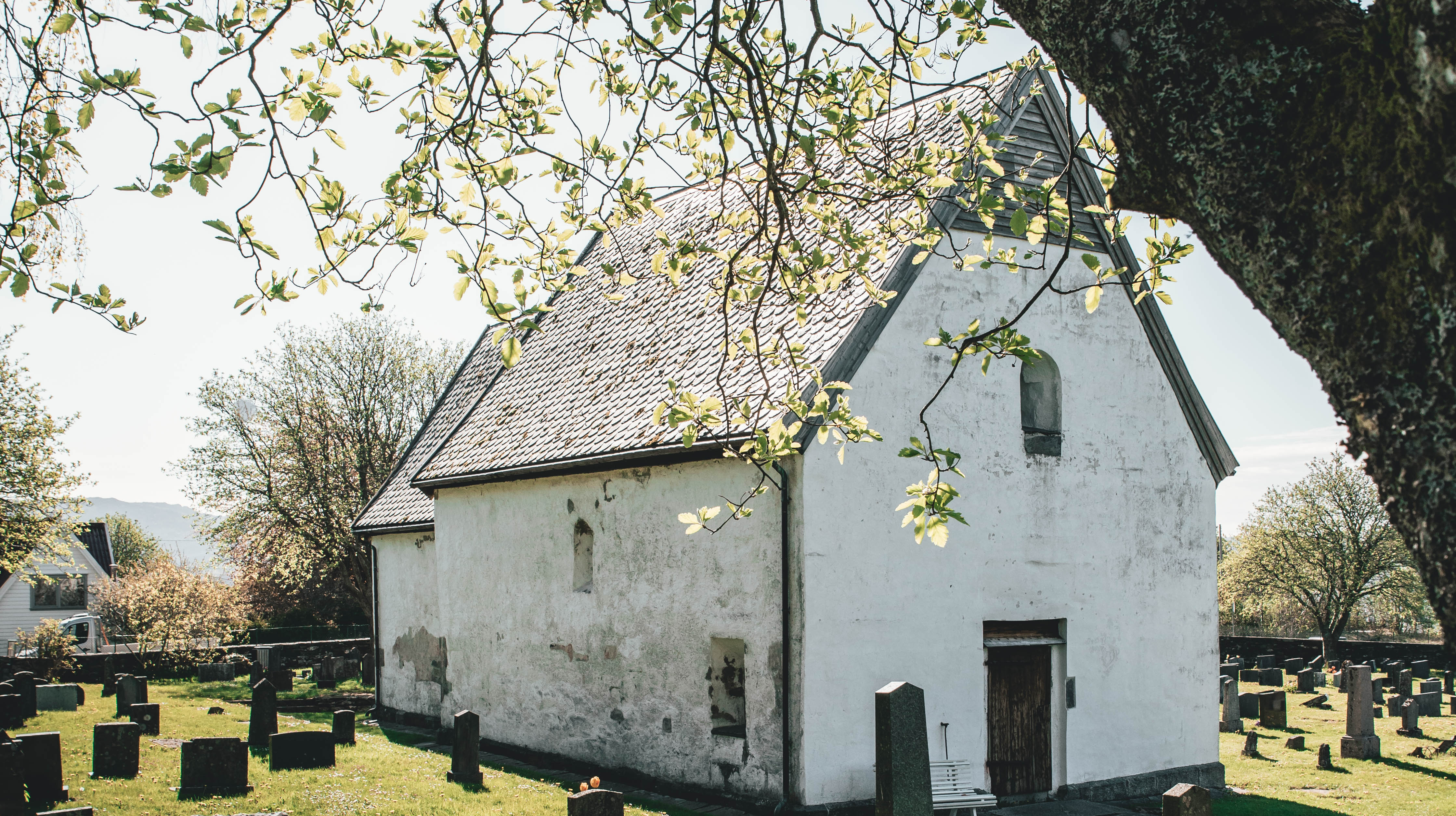 Moster kyrkje Foto: Moster Amfi/Abstract media