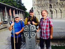 3 prester fra Borg har gått hele pilegrimsleden til Nidaros. Fra venstre: Sigurd Bakke, Kjell Skartseterhagen og Arne Sand.