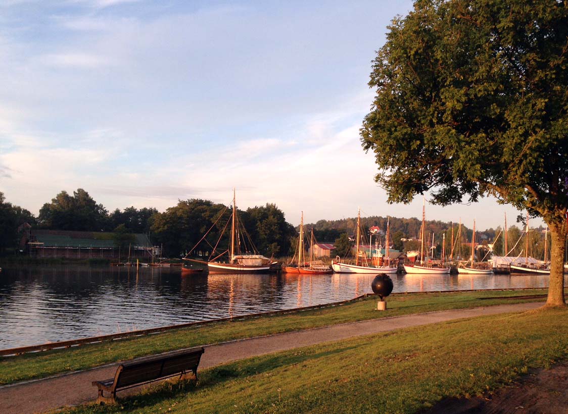 Morgenstemning langs Glomma