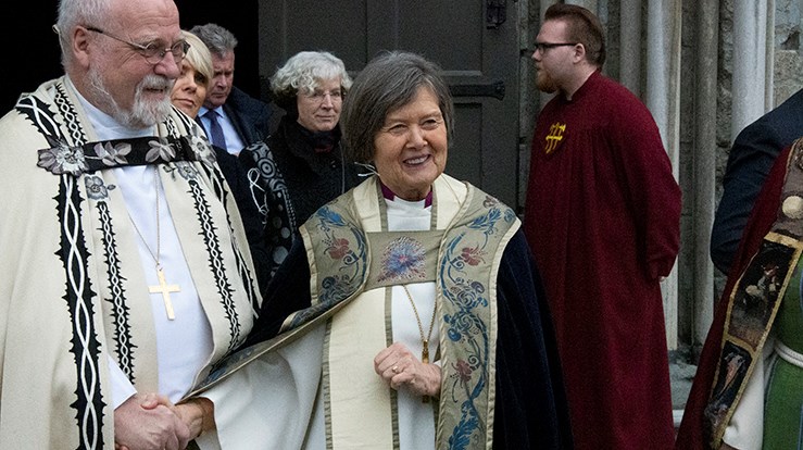Visepreses Sommerfeldt og preses Byfuglien etter gudstjenesten i Nidarosdomen (FOTO: Kirken.no/Olav Dahle Svanholm)
