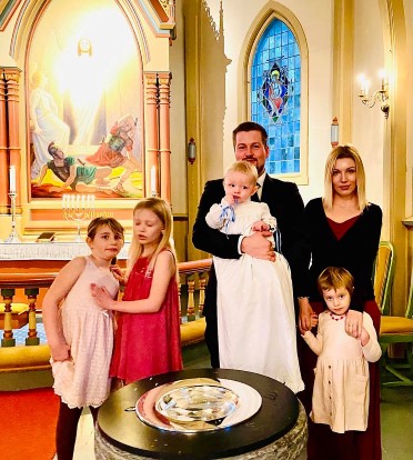 Døpte Mathias i lunsjen