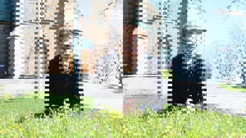 Sommervikar i prestetjeneste