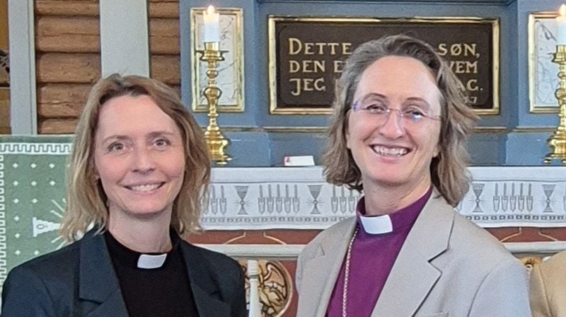 Prost i Søndre Follo, Kjerstin Jensen, og biskop Kari under besøk til Kroer kirke