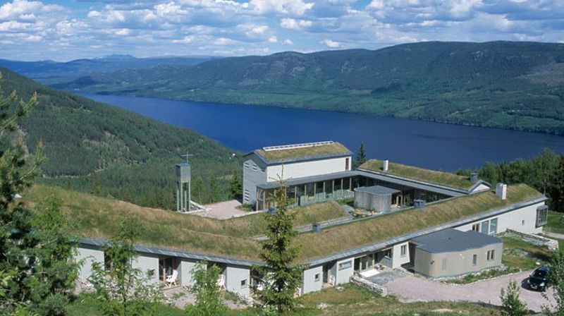 Lia gård presenterer seg som "en bebodd rasteplass, utenfor asfalten, under en åpen himmel for deg som er underveis". Foto www.liagard.no. Gjengitt med tillatelse.