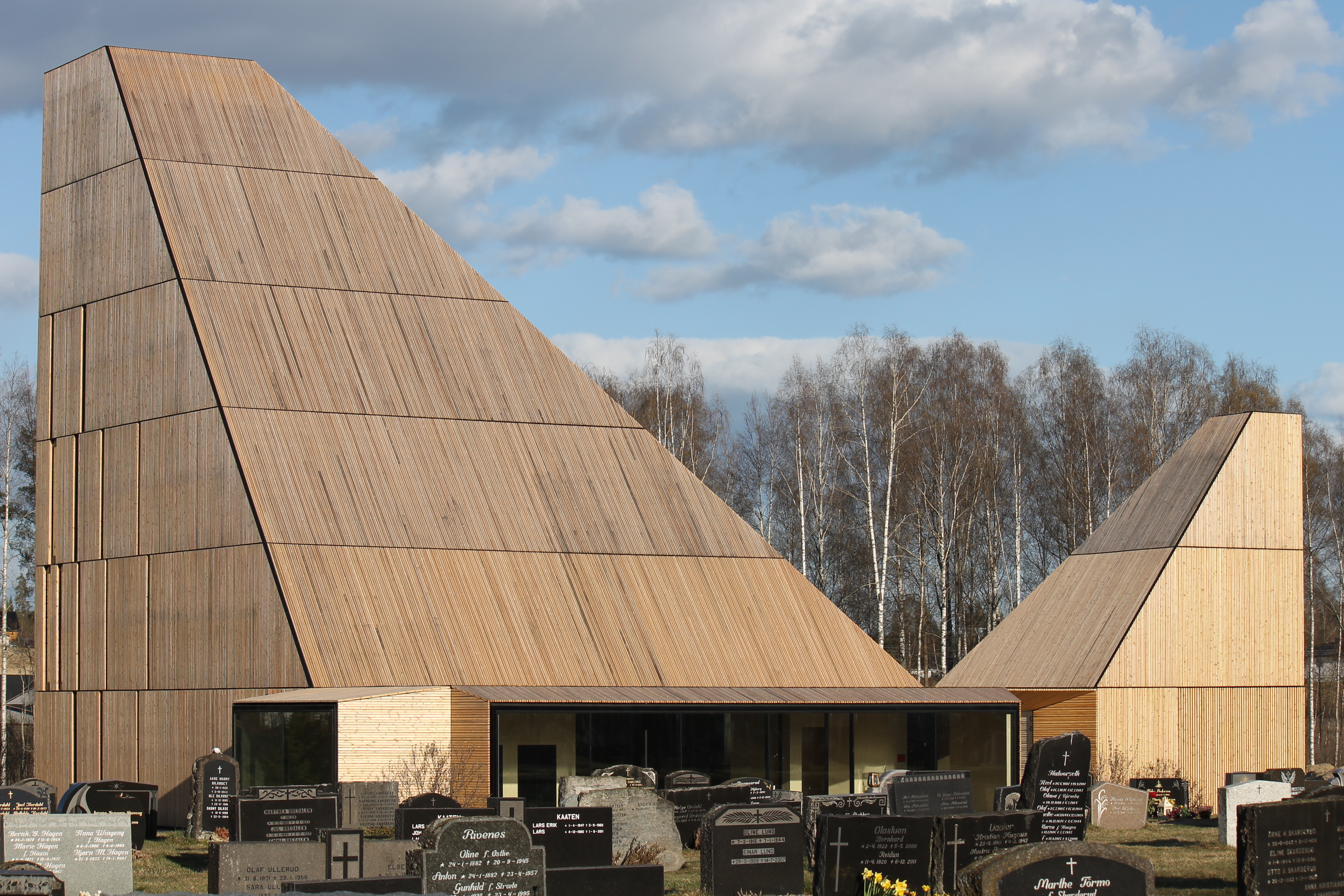 Våler kirke ble vigslet 1. pinsedag 2015