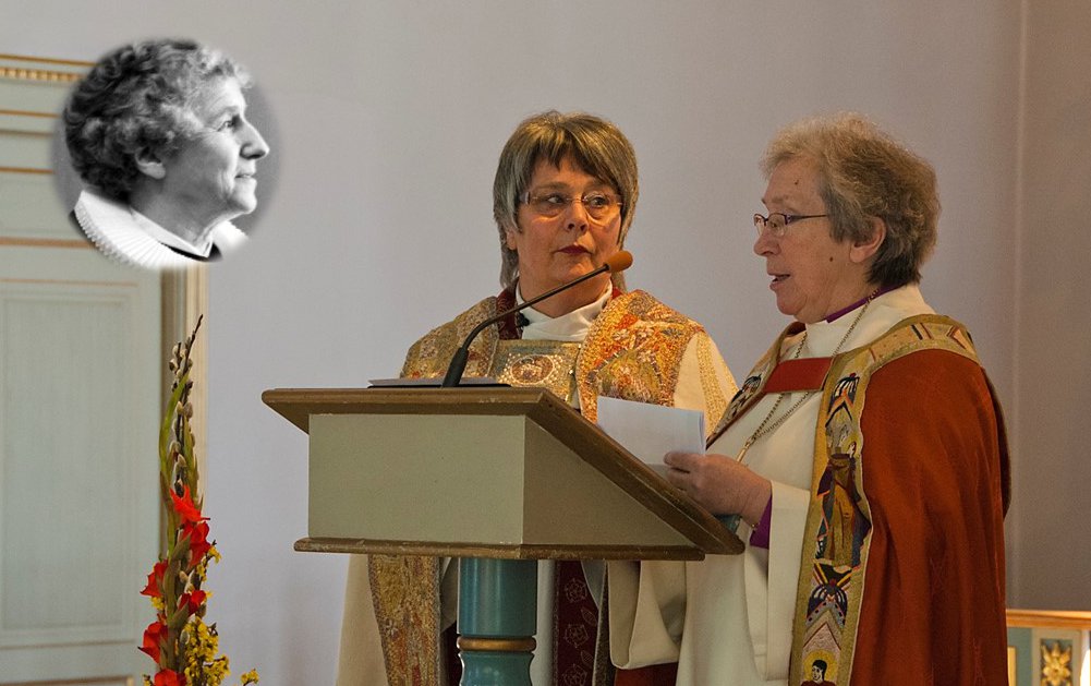 I 2011 var det 50 &#229;r siden Ingrid Bjerk&#229;s ble ordinert til prestetjeneste. Ordinasjonen skjedde i Vang kirke. Bildet er fra 50-&#229;rs jubileet. Biskop Solveig Fiske og biskop emerita Rosemarie K&#246;hn holder sin hilsen. Foto: Reiner Schaufler