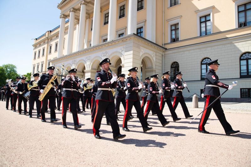 Forsvarets stabsmusikkorps spiller nyttårskonsert i Åmot kulturhus. Foto: Forsvaret