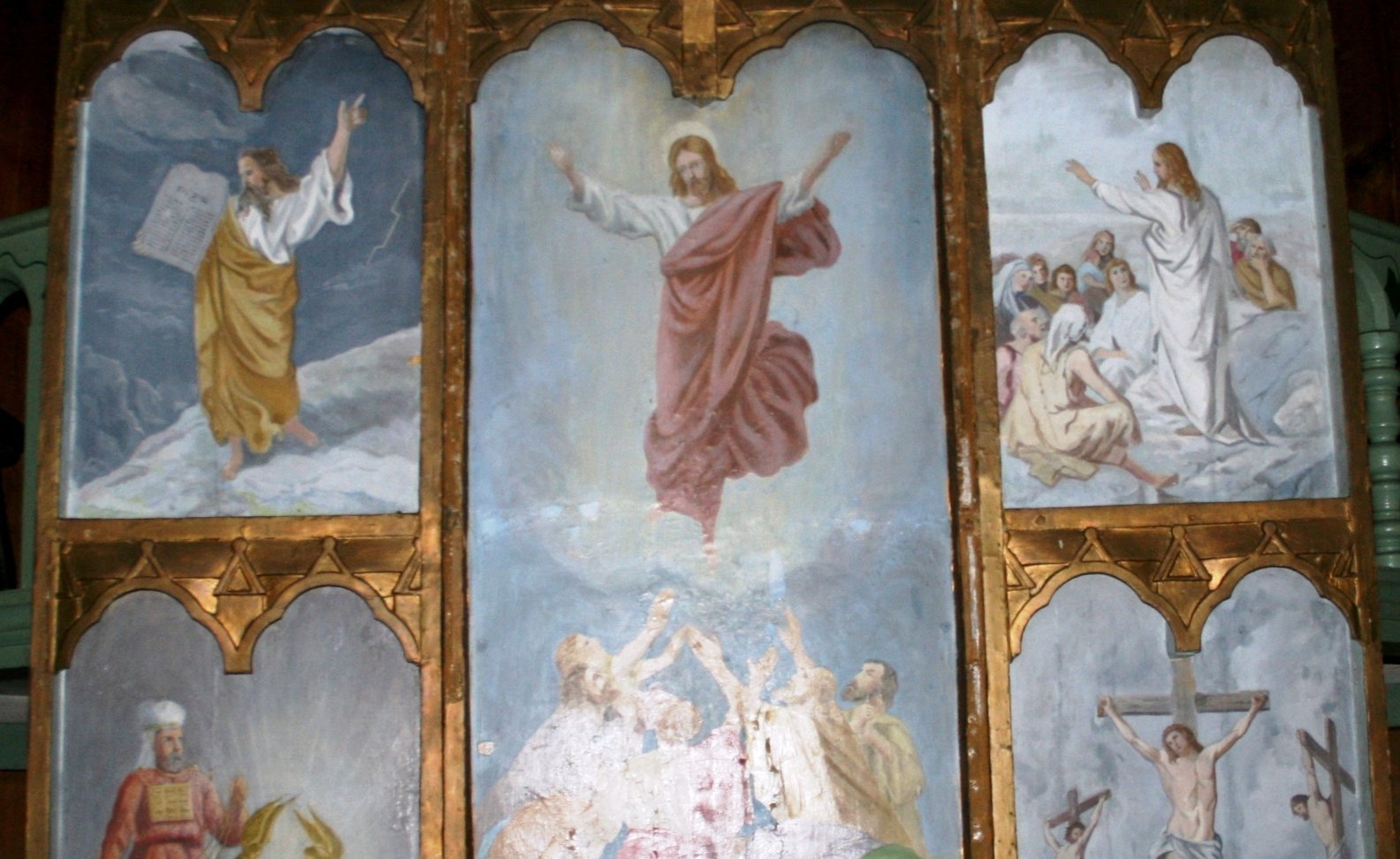 Reinli stavkyrkje ligger i Reinli sokn i Valdres. Den er oppført i 1300, og er fredet. Altertavlen, som var laget som helgenskap rundt 1300, har maleri av nyere dato, malt av Siwerts i 1923. Hovedmotivet er Kristi himmelfart, omkranset av Moses med budene, Jesu bergpreken, Aron med paktens ark og Jesu korsfestelse, den nye pakt. Kilde: kirkesok.no