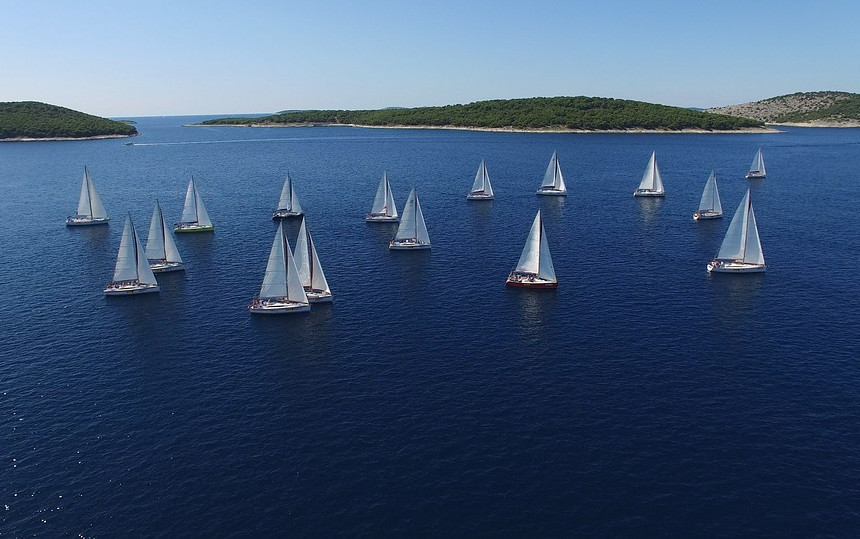 "Seilas". Illustrasjonsfoto fra Pixabay.com/no