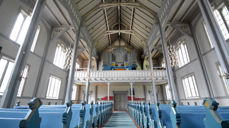 Fra søndag 10.mai vil det være mulig å feire gudstjeneste i kirkene igjen, skriver Den norske kirke i en pressemelding. En ny smittevernveileder gir anvisninger for åpningen..