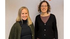 Marie Marti Høgset (t.v.) og Maria Vassli Gjære. Bilete: Møre bispedømme