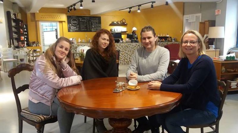 NMS sitt første møte med sine "youtube-ere" fant sted på Igjen - NMSs gjenbrukskafé i Oslo.